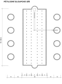 Půdorys pětilodních sloupových síní